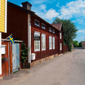 Отель Johanssons Gårdshotell i Roslagen  Ёстаммар